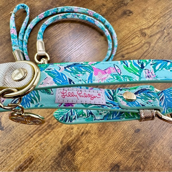 Lilly Pulitzer Dog Collar and Leash, Seasalt Blue Barking Up The Palm Tree - Picture 7 of 10